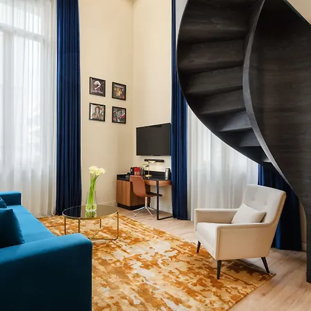 Pullman Hotel