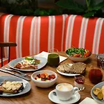 Pullman Hotel 5*