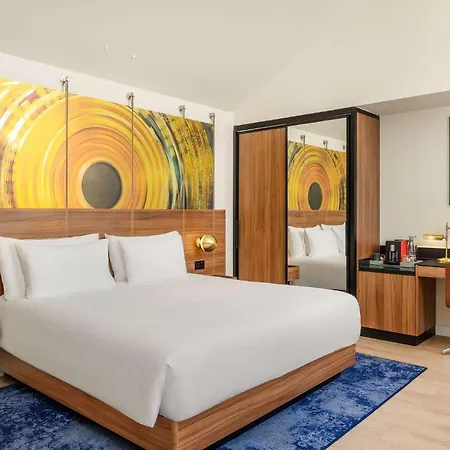 Pullman Hotel 5*